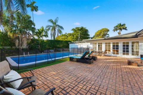 Villa ou maison à louer à Hollywood, Floride: 4 chambres, 226.59 m2 № 1984458 - photo 28