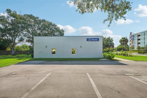 Commercial property in Saint Petersburg, Florida 201.04 sq.m. № 1318520 - photo 13