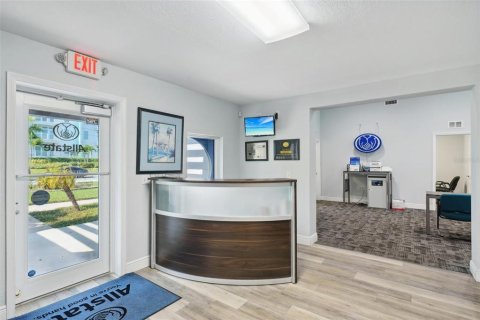 Commercial property in Saint Petersburg, Florida 201.04 sq.m. № 1318520 - photo 29