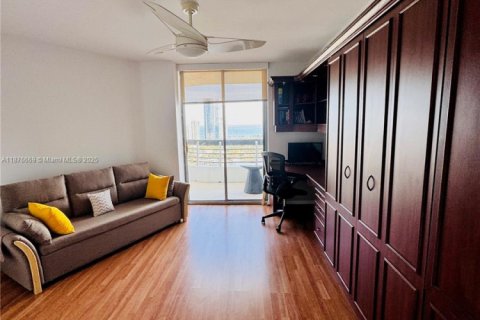 Copropriété à louer à Aventura, Floride: 2 chambres, 109.72 m2 № 1922173 - photo 17