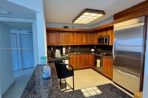 Copropriété à louer à Aventura, Floride: 2 chambres, 109.72 m2 № 1922173 - photo 6