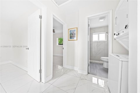 Villa ou maison à louer à Fort Lauderdale, Floride: 2 chambres, 181.9 m2 № 2363872 - photo 5