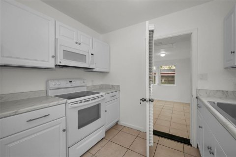 House in Clearwater, Florida 2 bedrooms, 89 sq.m. № 1658061 - photo 14