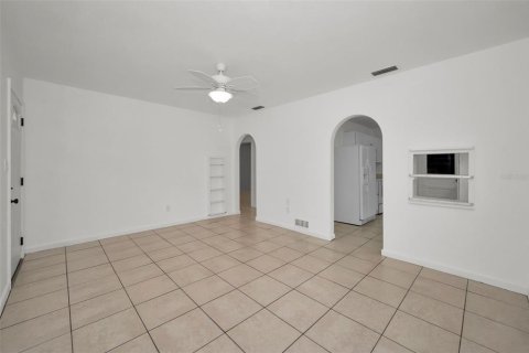 House in Clearwater, Florida 2 bedrooms, 89 sq.m. № 1658061 - photo 12