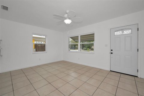 House in Clearwater, Florida 2 bedrooms, 89 sq.m. № 1658061 - photo 8