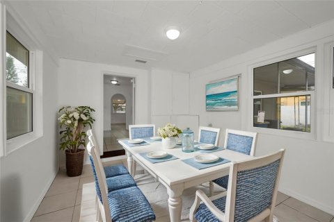 House in Clearwater, Florida 2 bedrooms, 89 sq.m. № 1658061 - photo 27