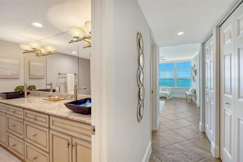 Copropriété à vendre à Sarasota, Floride: 2 chambres, 144.46 m2 № 2100745 - photo 24