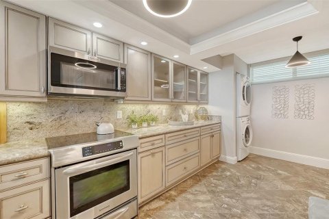 Copropriété à vendre à Sarasota, Floride: 2 chambres, 144.46 m2 № 2100745 - photo 16