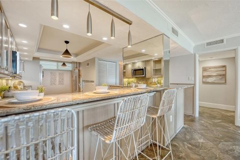 Copropriété à vendre à Sarasota, Floride: 2 chambres, 144.46 m2 № 2100745 - photo 12