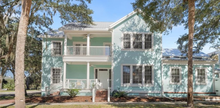 Casa en Gainesville, Florida 4 dormitorios, 253.99 m2 № 2428672