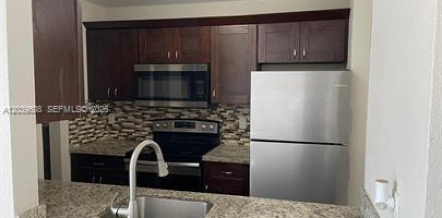Studio in Fort Lauderdale, Florida № 2086589