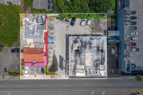 Купить коммерческую недвижимость в Майами, Флорида № 1942016 - фото 5