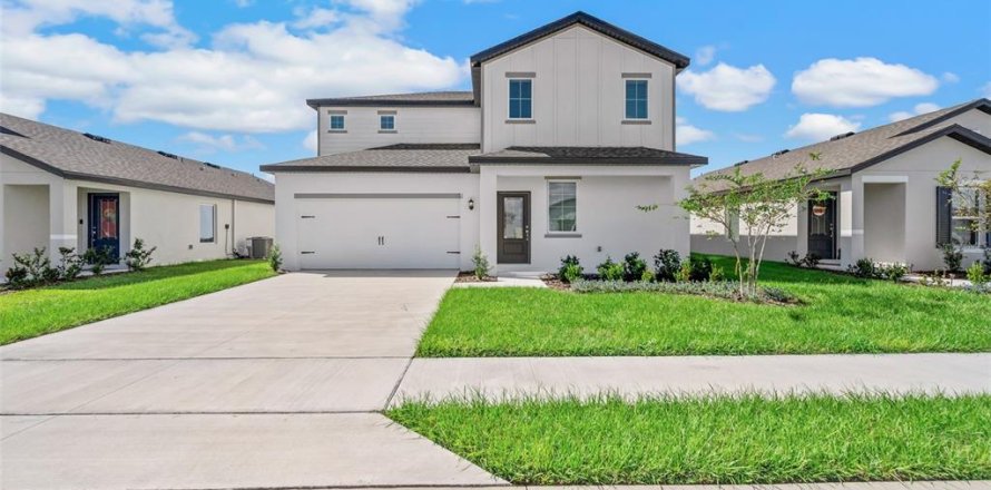 House in Poinciana, Florida 5 bedrooms, 208.47 sq.m. № 2218640
