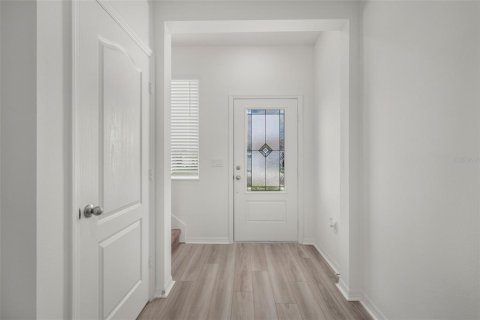 House in Poinciana, Florida 5 bedrooms, 208.47 sq.m. № 2218640 - photo 4