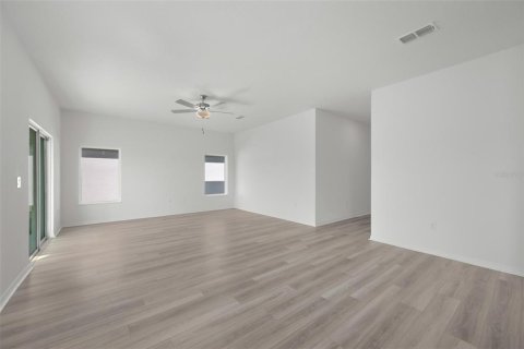 House in Poinciana, Florida 5 bedrooms, 208.47 sq.m. № 2218640 - photo 7