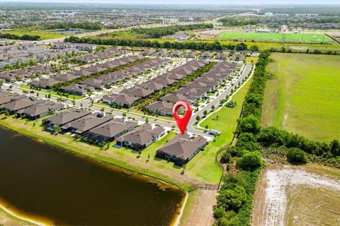 House in Apollo Beach, Florida 3 bedrooms, 147.16 sq.m. № 1658448 - photo 5