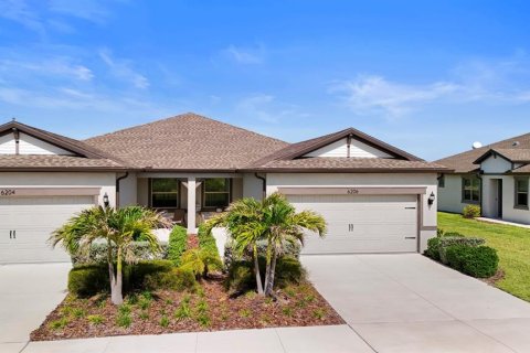 House in Apollo Beach, Florida 3 bedrooms, 147.16 sq.m. № 1658448 - photo 2