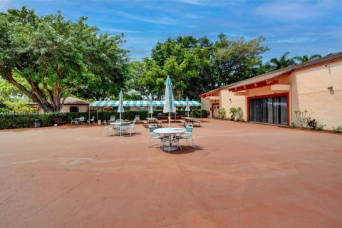 Condo in Delray Beach, Florida, 2 bedrooms № 2244269 - photo 19