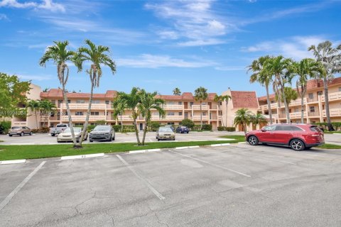 Condo in Delray Beach, Florida, 2 bedrooms № 2244269 - photo 28