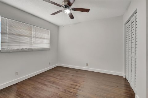 Condo in Delray Beach, Florida, 2 bedrooms № 2244269 - photo 11