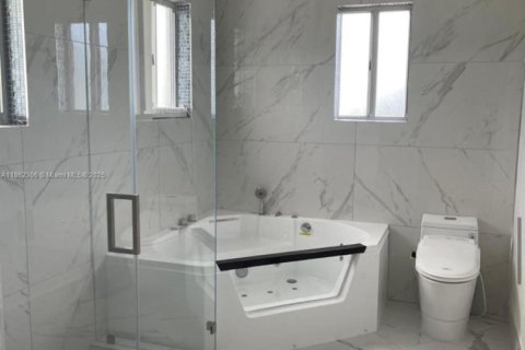 Casa en venta en Homestead, Florida, 4 dormitorios, 163.69 m2 № 1973475 - foto 8