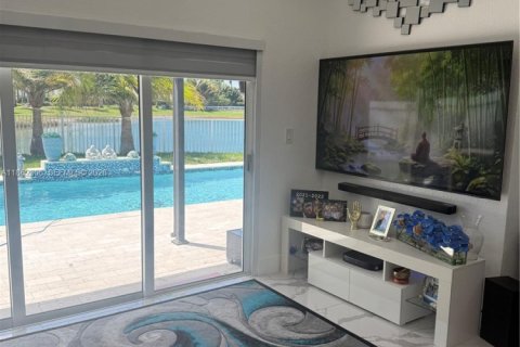 House in Homestead, Florida 4 bedrooms, 163.69 sq.m. № 1973475 - photo 25