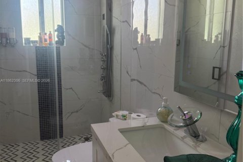 House in Homestead, Florida 4 bedrooms, 163.69 sq.m. № 1973475 - photo 13