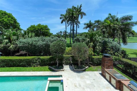 Casa en venta en Miami Beach, Florida, 5 dormitorios, 558.44 m2 № 1945757 - foto 10