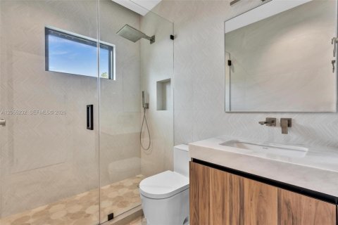 Casa en venta en Miami Beach, Florida, 4 dormitorios, 357.67 m2 № 2189347 - foto 16
