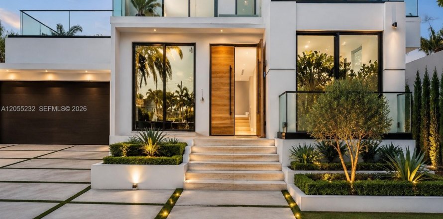 Casa en Miami Beach, Florida 4 dormitorios, 357.67 m2 № 2189347