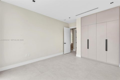 Casa en venta en Miami Beach, Florida, 4 dormitorios, 357.67 m2 № 2189347 - foto 14