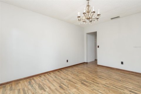 House in Longwood, Florida 3 bedrooms, 184.32 sq.m. № 1911049 - photo 8