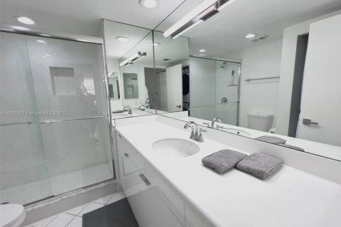 Condominio en alquiler en Aventura, Florida, 2 dormitorios, 125.42 m2 № 1960079 - foto 28