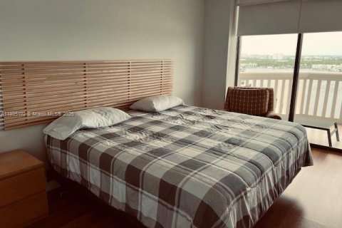 Copropriété à louer à Aventura, Floride: 2 chambres, 125.42 m2 № 1960079 - photo 3