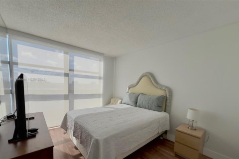 Condominio en alquiler en Aventura, Florida, 2 dormitorios, 125.42 m2 № 1960079 - foto 27