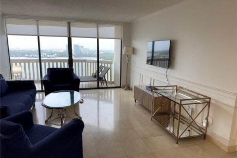 Copropriété à louer à Aventura, Floride: 2 chambres, 125.42 m2 № 1960079 - photo 12