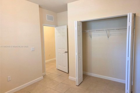 Casa en alquiler en Homestead, Florida, 4 dormitorios, 171.03 m2 № 1889857 - foto 13