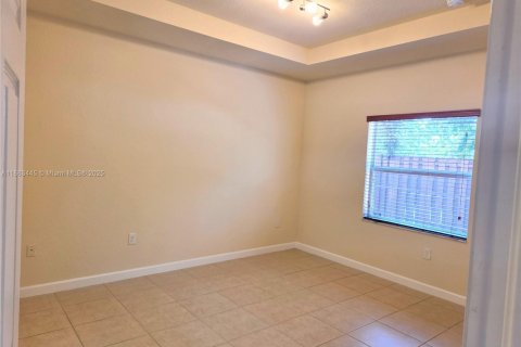 Casa en alquiler en Homestead, Florida, 4 dormitorios, 171.03 m2 № 1889857 - foto 16