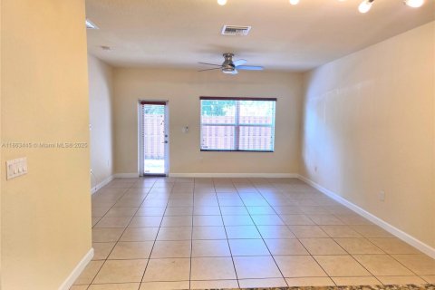 Casa en alquiler en Homestead, Florida, 4 dormitorios, 171.03 m2 № 1889857 - foto 7