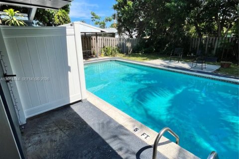 House in Fort Lauderdale, Florida № 2076426 - photo 9