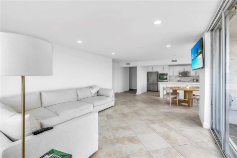 Condominio en alquiler en Aventura, Florida, 2 dormitorios, 116.87 m2 № 2083233 - foto 13
