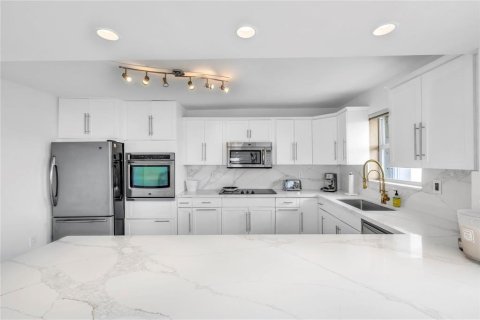 Condominio en alquiler en Aventura, Florida, 2 dormitorios, 116.87 m2 № 2083233 - foto 7