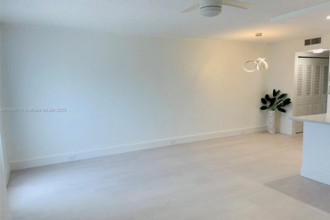 Copropriété à vendre à Deerfield Beach, Floride: 1 chambre, 66.8 m2 № 1978203 - photo 3