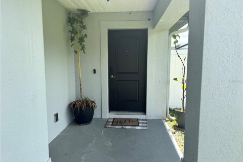 Villa ou maison à vendre à Poinciana, Floride: 3 chambres, 123.37 m2 № 1915311 - photo 3