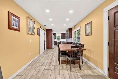 Casa en venta en Fruitland Park, Florida, 2 dormitorios, 142.7 m2 № 2273269 - foto 9