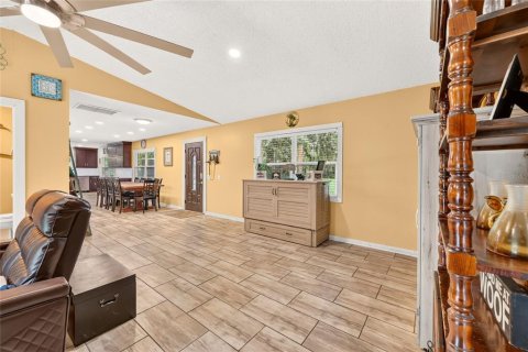 Casa en venta en Fruitland Park, Florida, 2 dormitorios, 142.7 m2 № 2273269 - foto 26