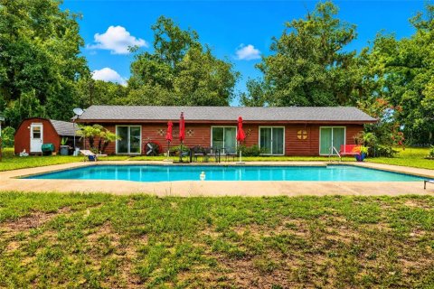 Casa en venta en Fruitland Park, Florida, 2 dormitorios, 142.7 m2 № 2273269 - foto 2
