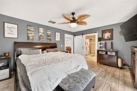 Casa en venta en Fruitland Park, Florida, 2 dormitorios, 142.7 m2 № 2273269 - foto 19