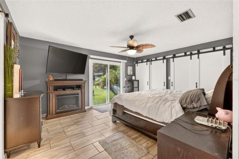 Casa en venta en Fruitland Park, Florida, 2 dormitorios, 142.7 m2 № 2273269 - foto 17