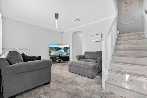Touwnhouse à vendre à Miami Lakes, Floride: 2 chambres, 117.06 m2 № 1930264 - photo 27
